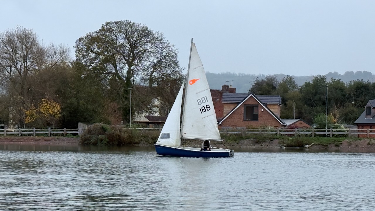 Sunday Sailing - Photo 48